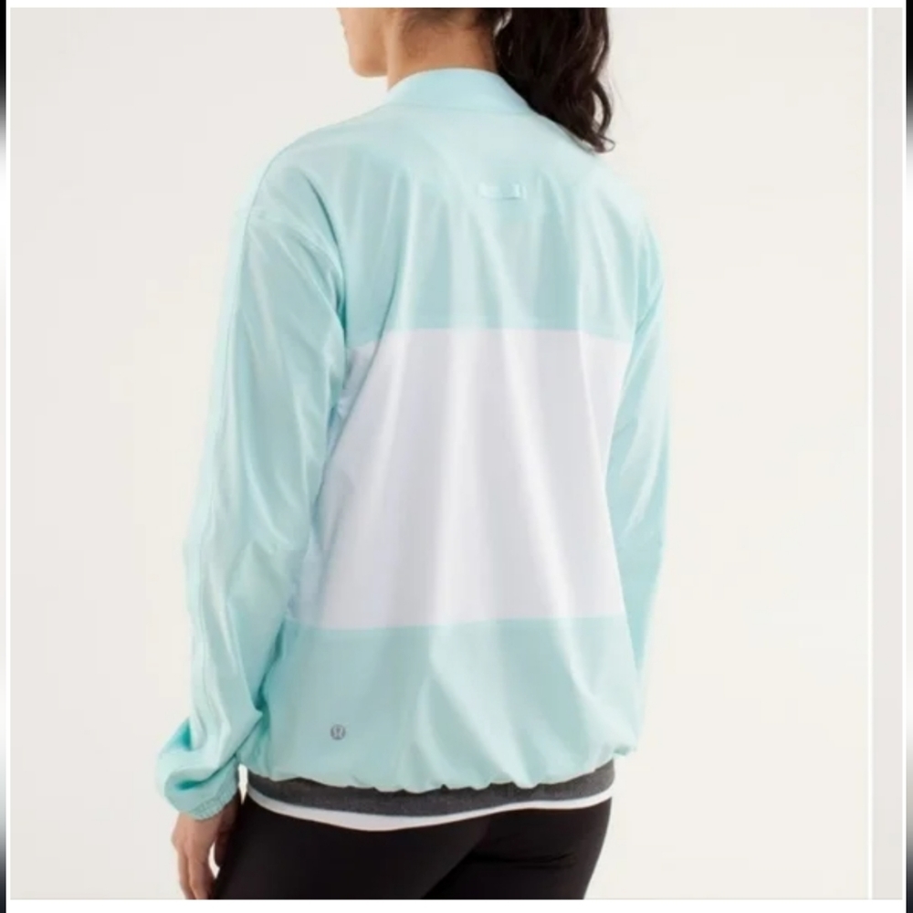 Lululemon Off-The-Court Jacket Size 12/14 - Picture 2 of 10